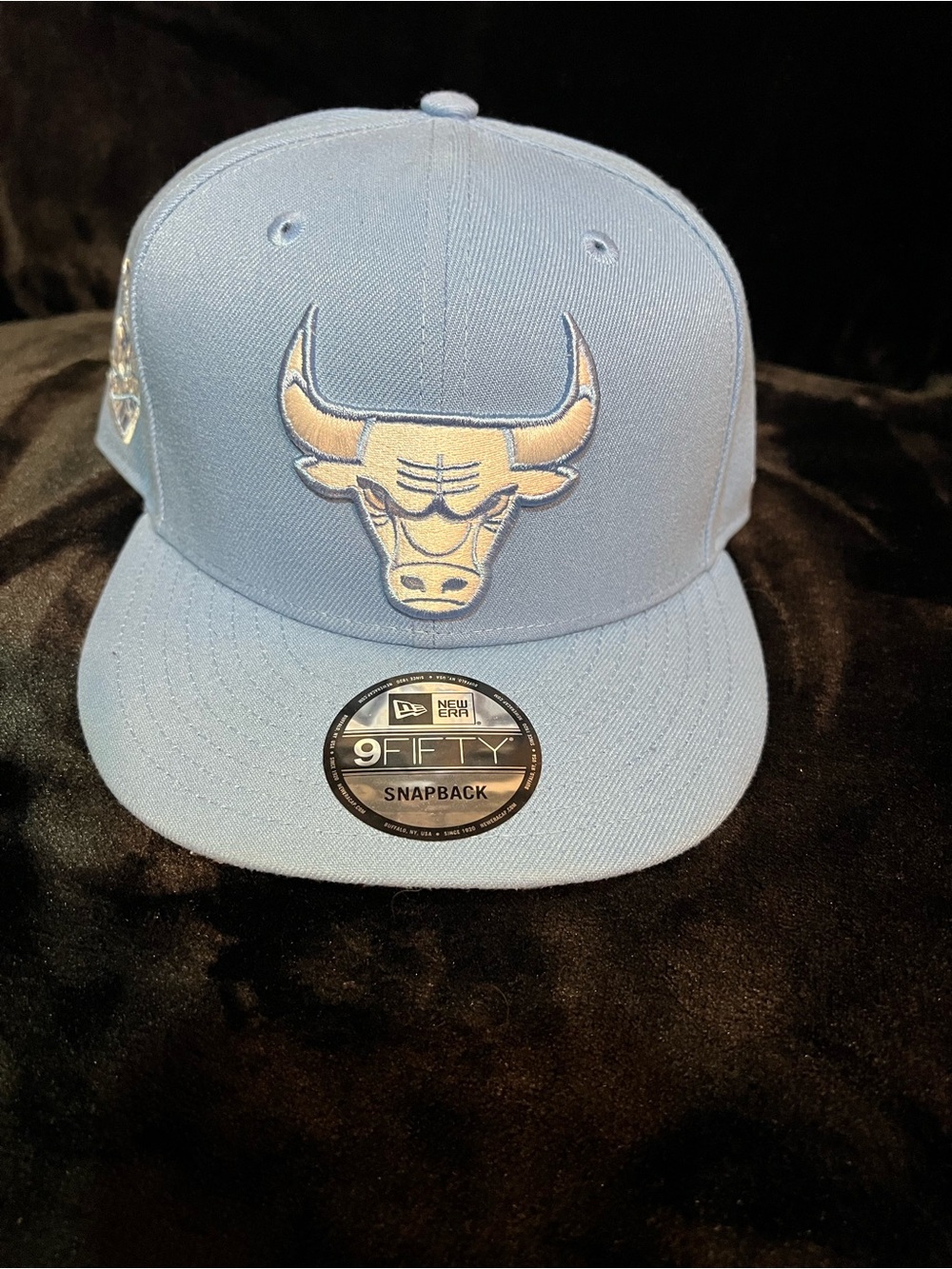 New Era Chicago Bulls Snapback Hat - Light Blue with Cream Logo